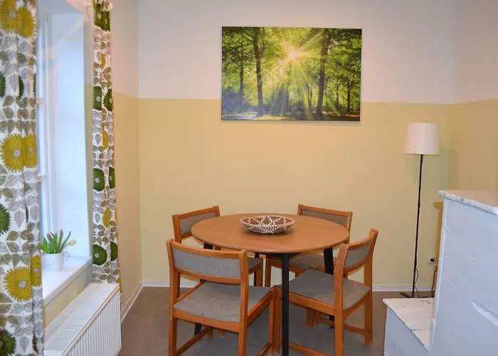 Nyaraló Alte Schule *